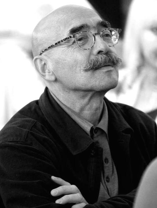 1441187_600405533328656_253193463_n